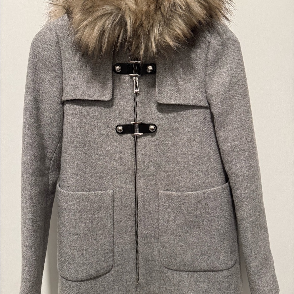 ZARA Woman Grey Wool Blend Coat Faux Fur Collar Toggle Closure Size XS